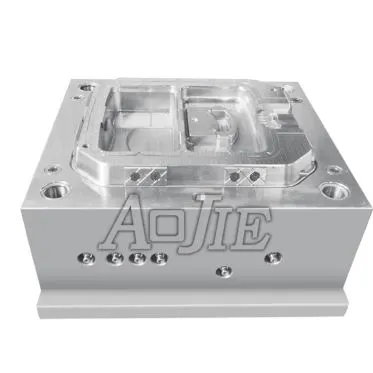 Пластмасов куфар за инструменти